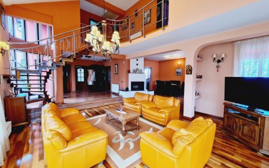 Casă cu grădină de închiriat, liniște, confort și eleganță, cart Europa