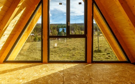 Cabana A-Frame semifinisată în Smida – 115 mp utili, teren 700 mp
