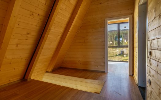 Refugiu în natură – 2 cabane A Frame în Smida, aproape de Apuseni