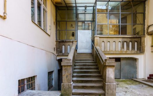 Apartament spațios, cu farmec aparte,str Horea, la 3 min de Fac de Litere