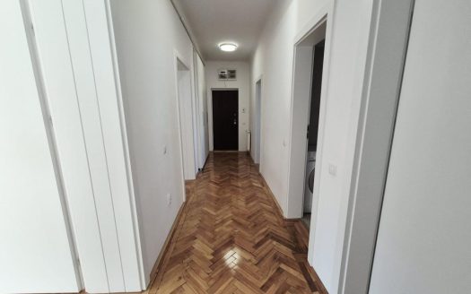 Apartament cu 3 camere de închiriat | Zona Tribunalului – Piața Avram Iancu