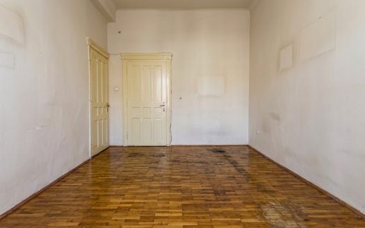 2.570 €/mp, 70 mp, 2 camere decomandate,  Horea – Facultatea de Litere