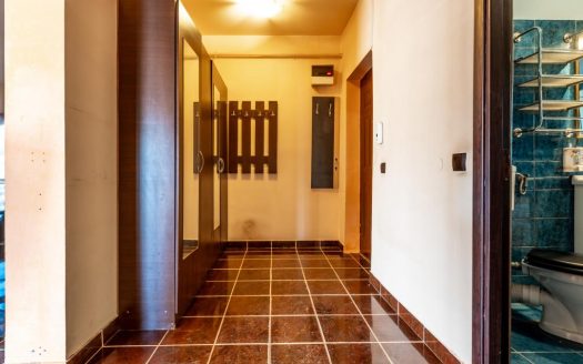 Apartament cu 2 camere si terasa – Eroilor