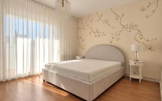 Apartament 3 camere, 2 băi, Plopilor | Prima închiriere după renovare | Garaj