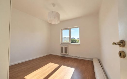 Apartament 3 camere, 2 băi, Plopilor | Prima închiriere după renovare | Garaj